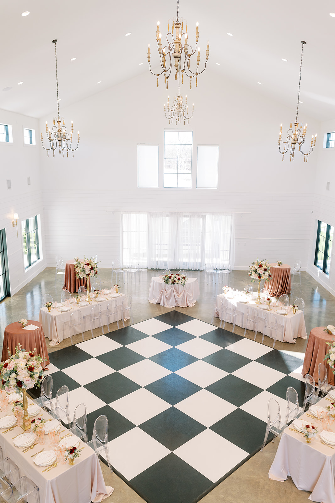 Bluestem Manor Black & White Dance Floor for Rent